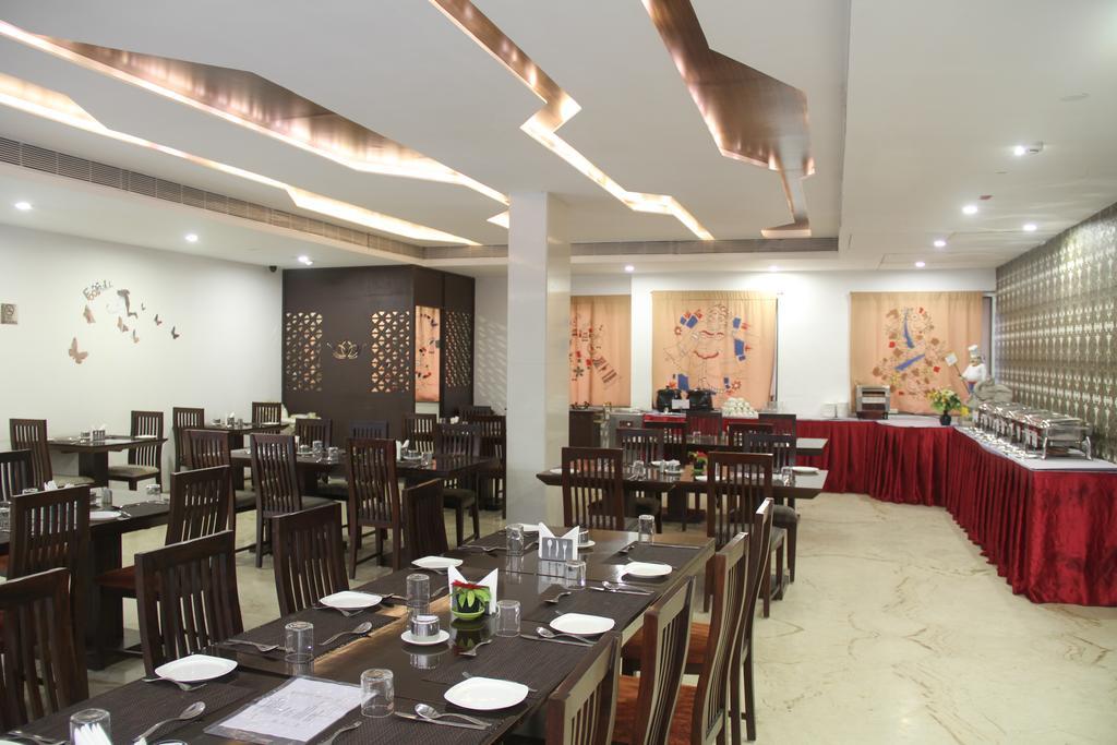 Lakshmi Hotel Тханджавур Екстер'єр фото