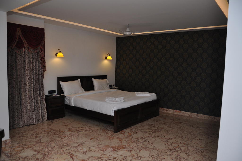Lakshmi Hotel Тханджавур Номер фото